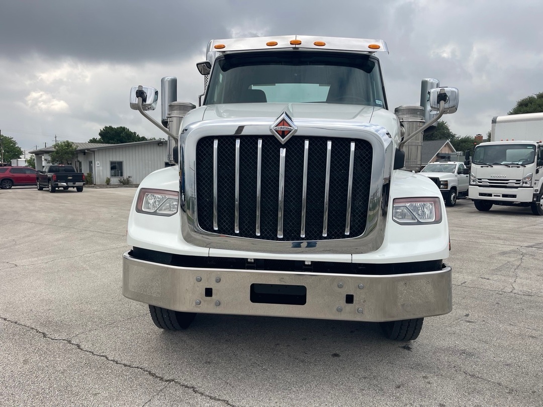 2023 International HX in Tyler, TX — photo 2