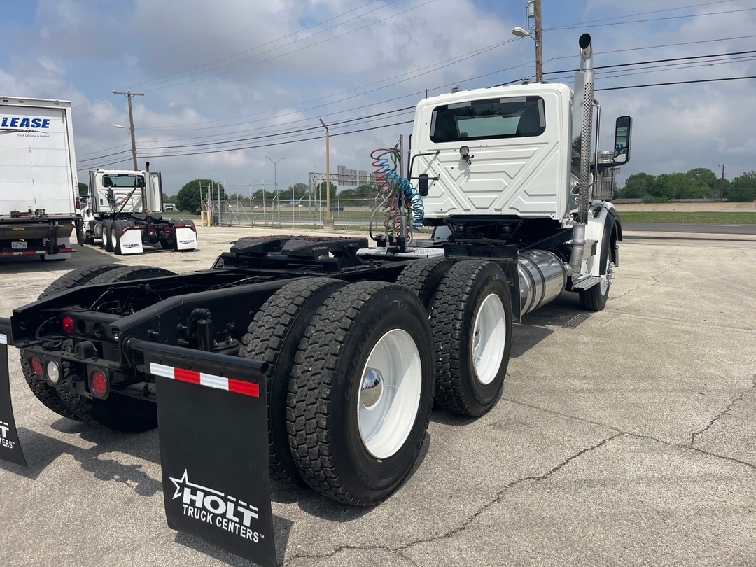 2023 International HX in San Antonio, TX — photo 6
