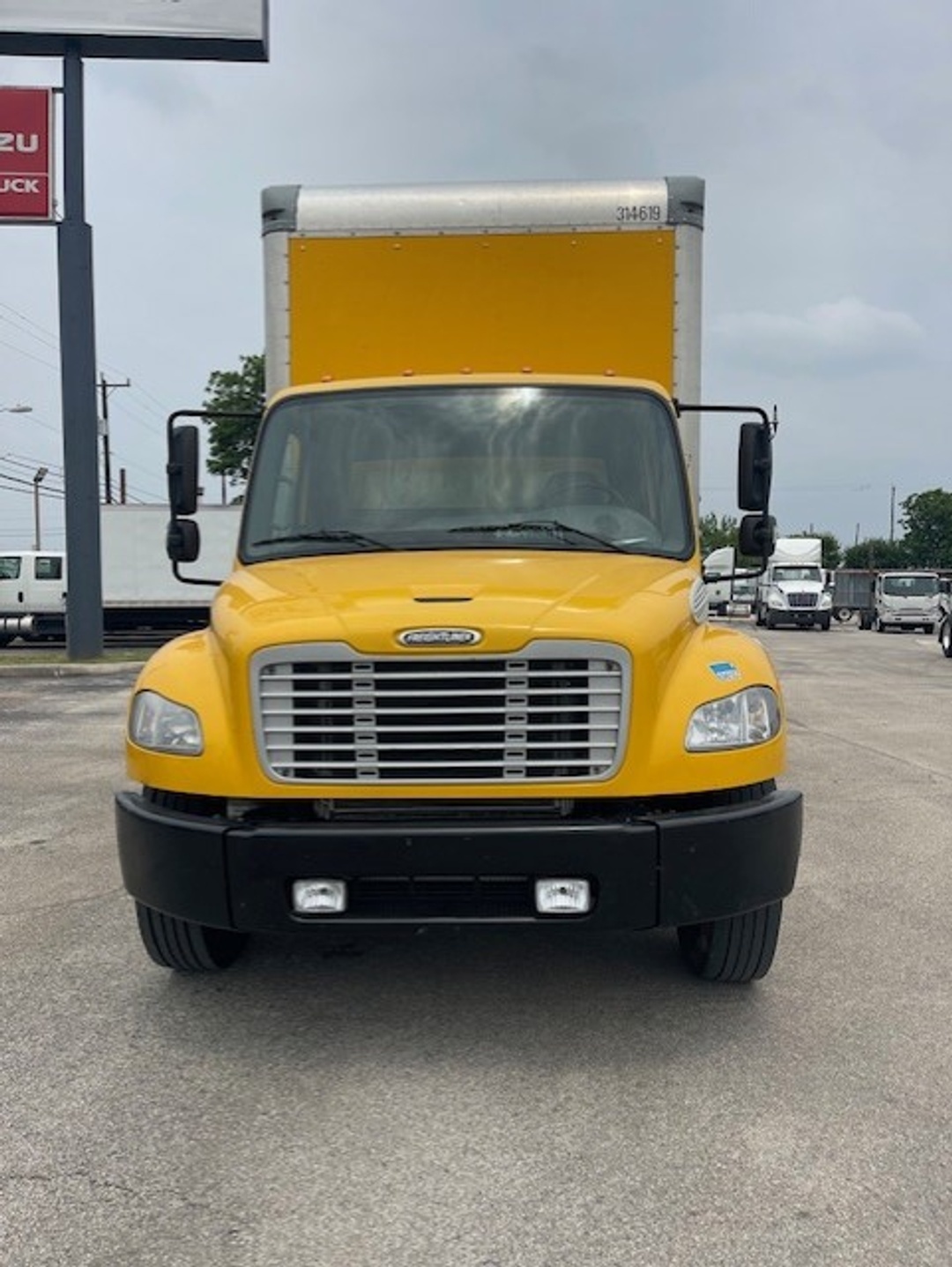 2018 Freightliner M2 106 in San Antonio, TX — photo 2