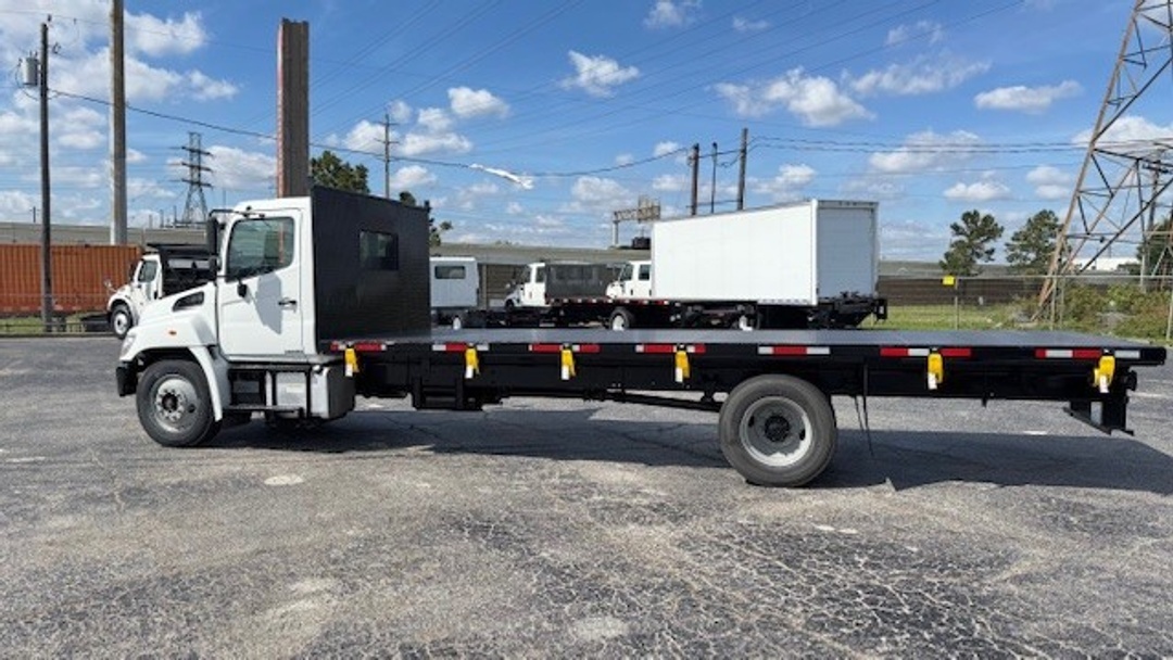 2014 Hino 338 in Houston, TX — photo 8
