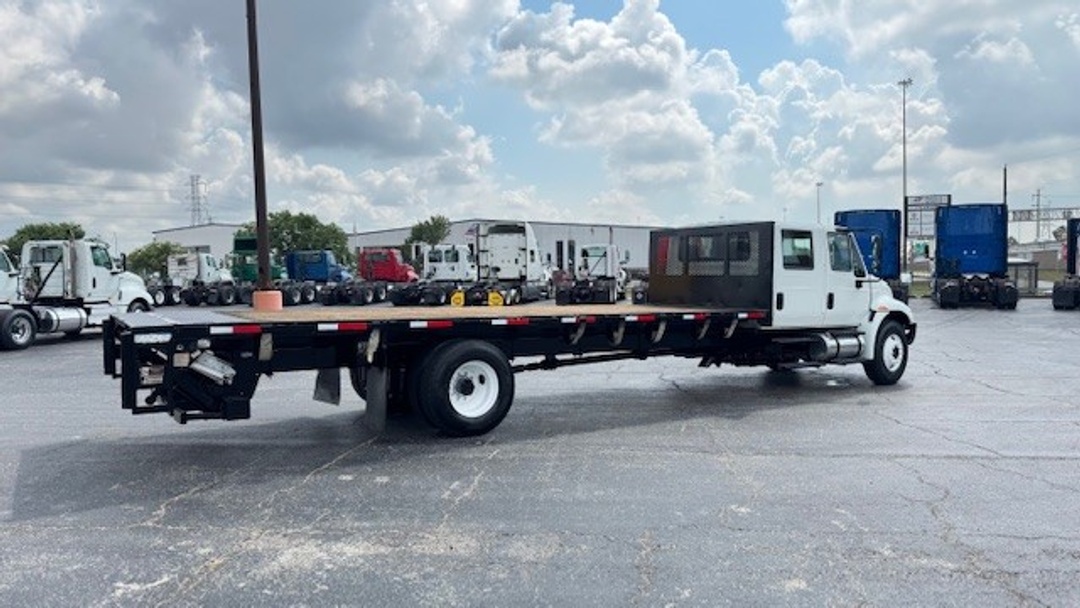 2018 International 4300 in Houston, TX — photo 3