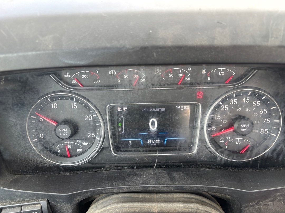 2022 International LT in Austin, TX — photo 8