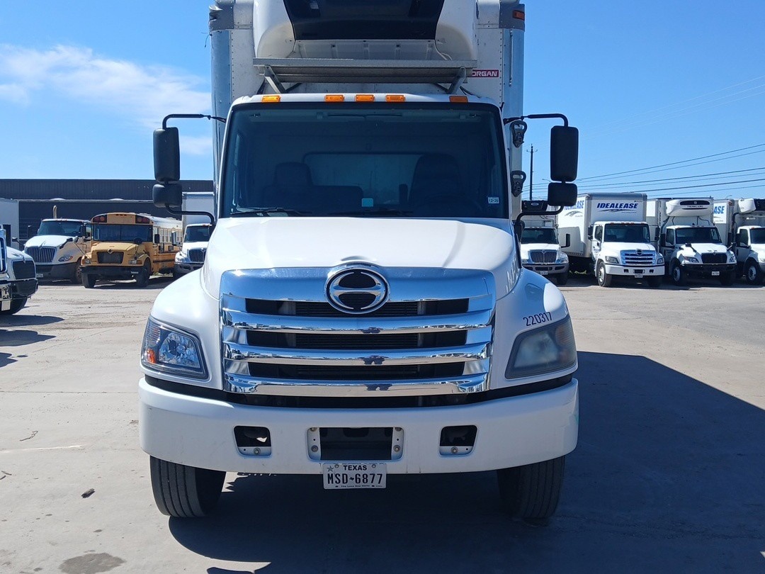 2020 Hino 268 in Austin, TX — photo 2