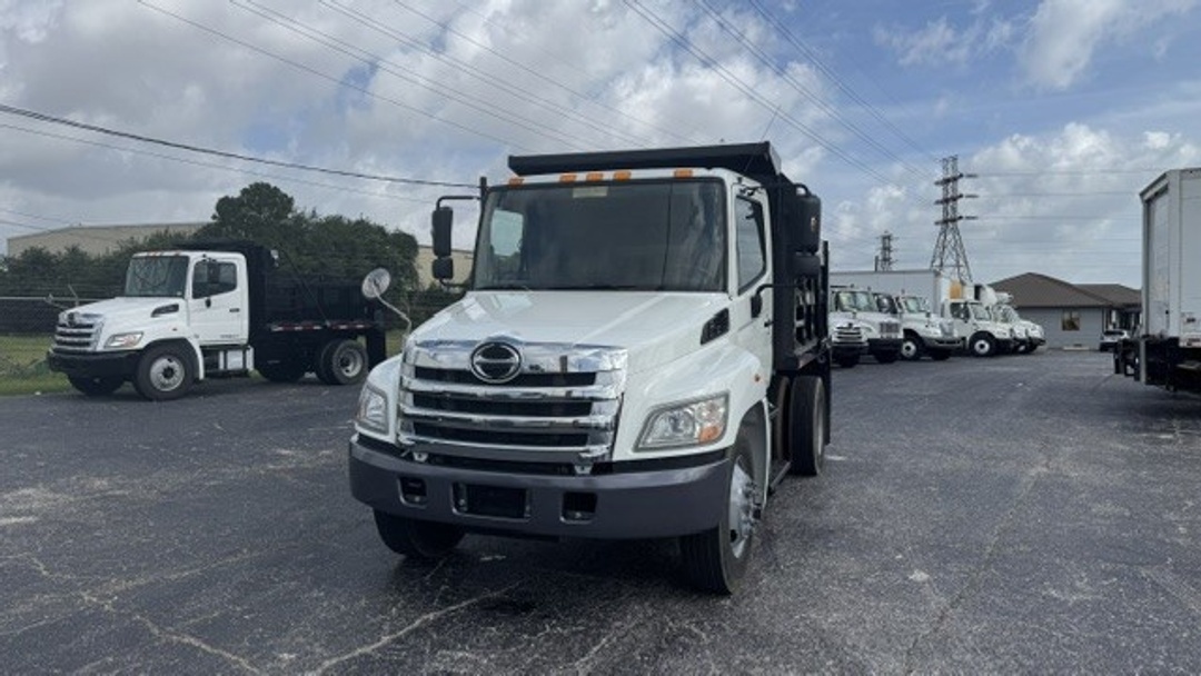 2014 Hino 338 in Houston, TX — photo 6