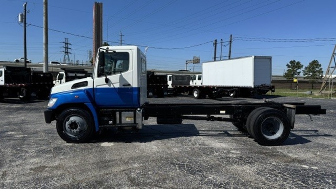 2012 Hino 338 in Houston, TX — photo 7