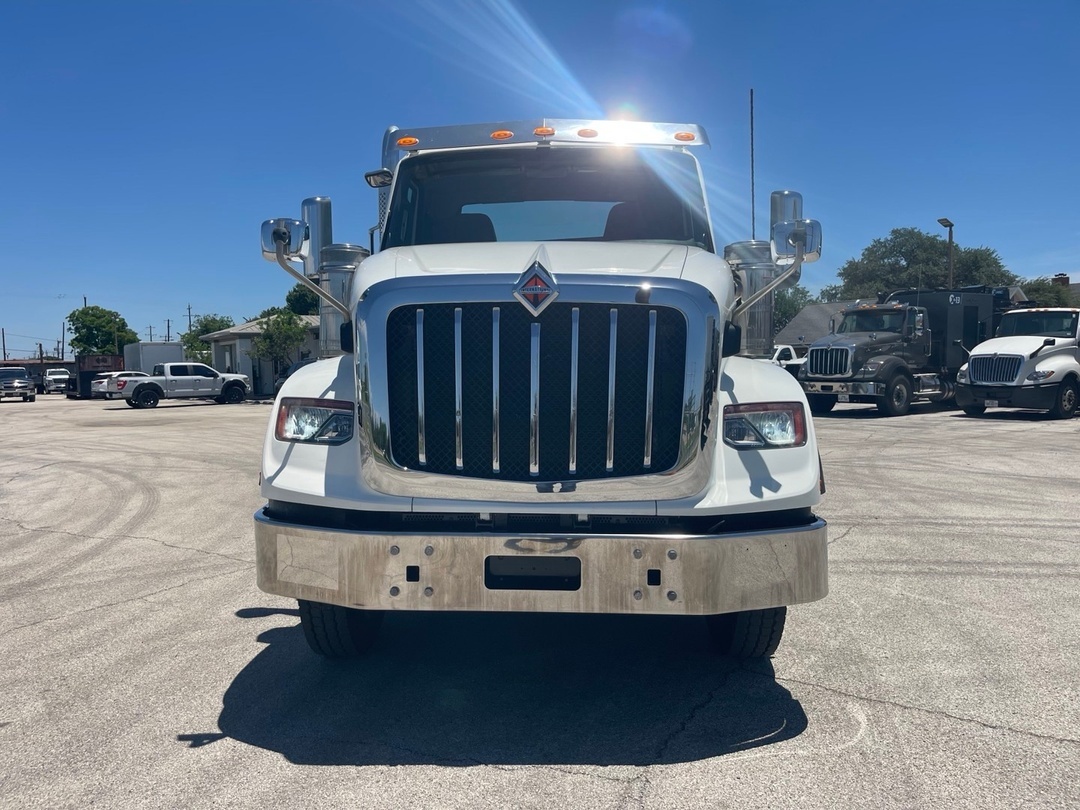 2023 International HX in Tyler, TX — photo 3