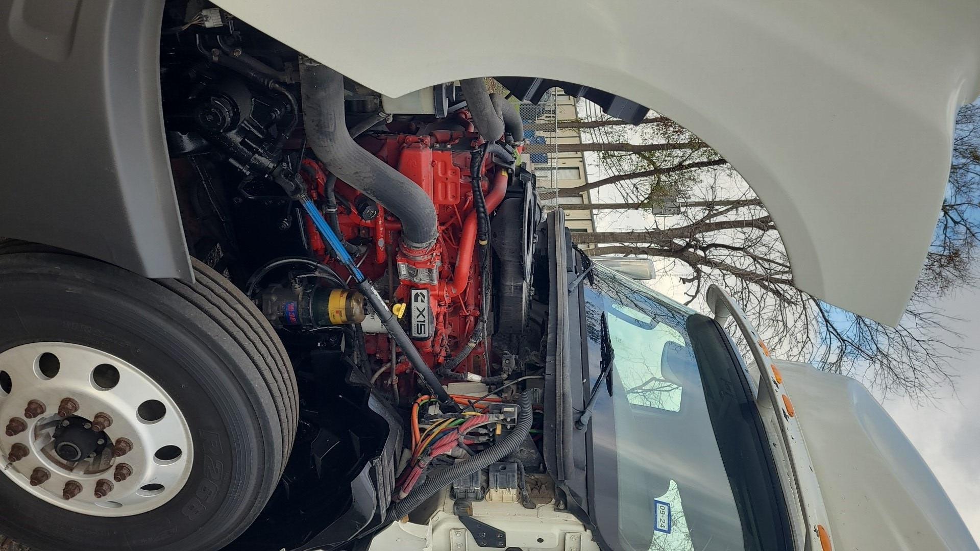 2018 International LT in Houston, TX — photo 6