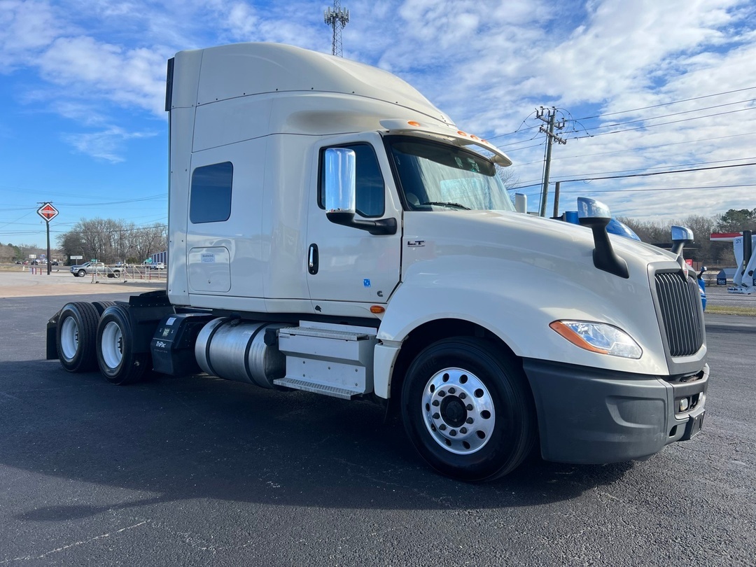 2022 International LT in Tyler, TX — photo 3