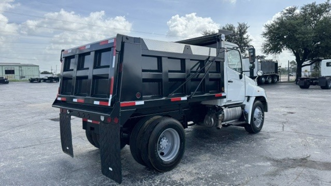 2015 Hino 338 in Houston, TX — photo 4