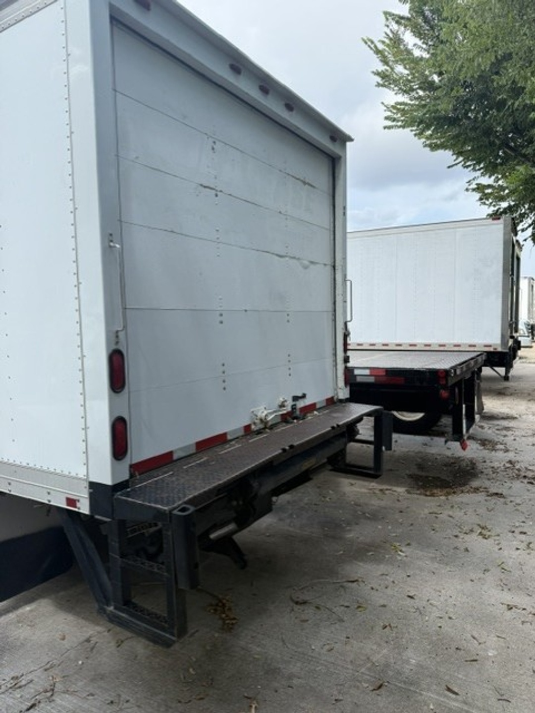 2014 Hino 195 in San Antonio, TX — photo 4