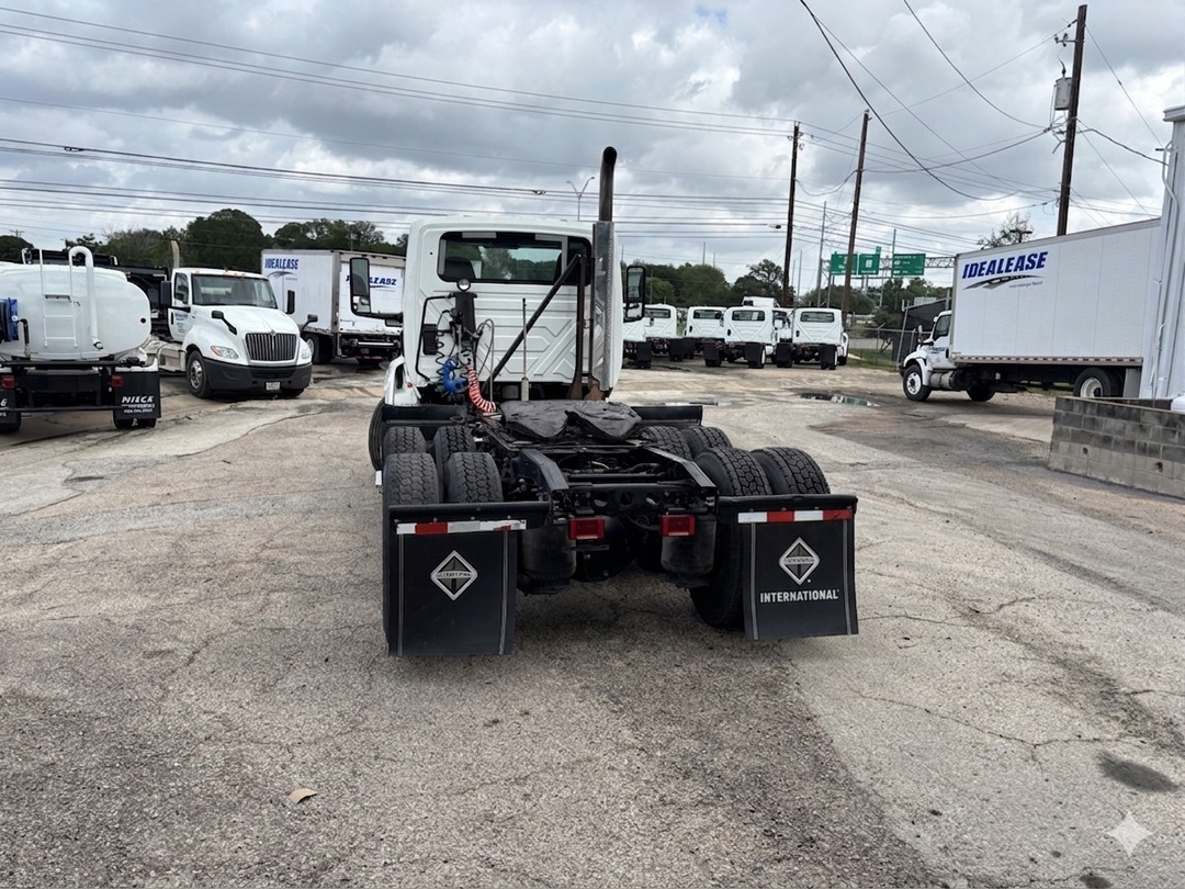 2022 International LT in Austin, TX — photo 4
