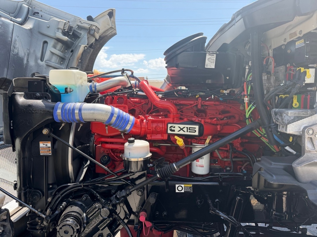 2021 Kenworth T880 in Oklahoma City, OK — photo 2