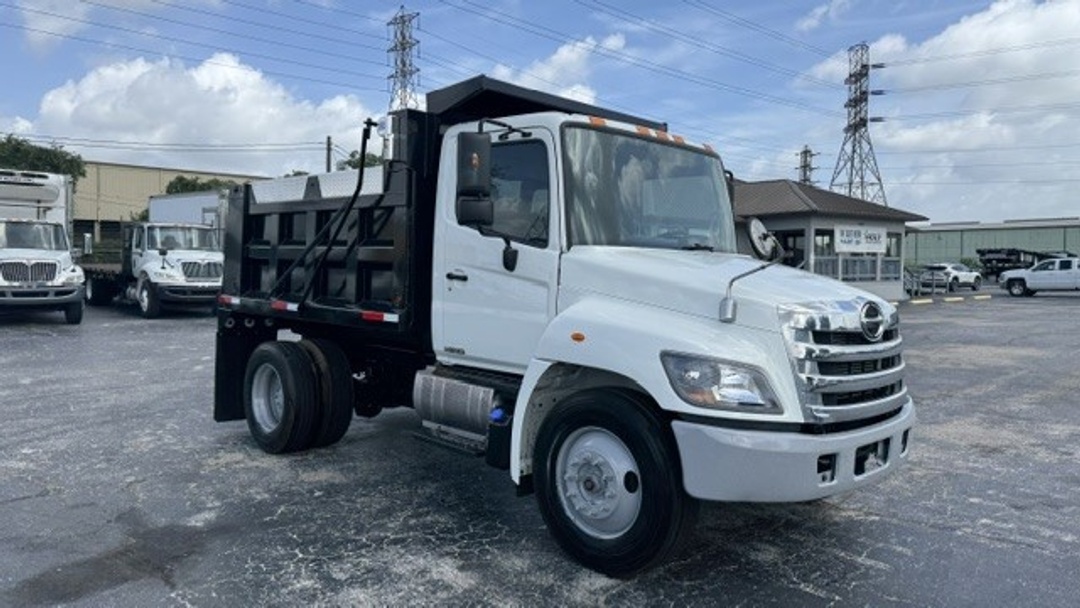 2015 Hino 338 in Houston, TX