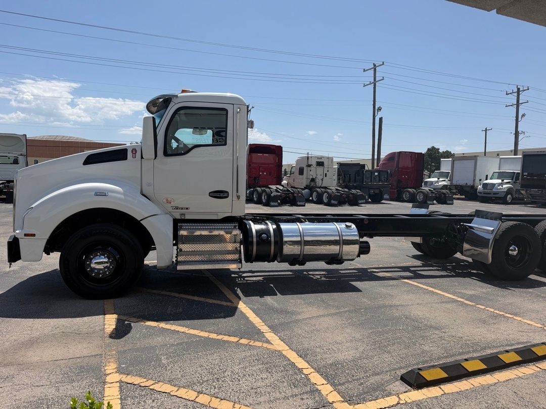 2021 Kenworth T880 in Oklahoma City, OK — photo 8