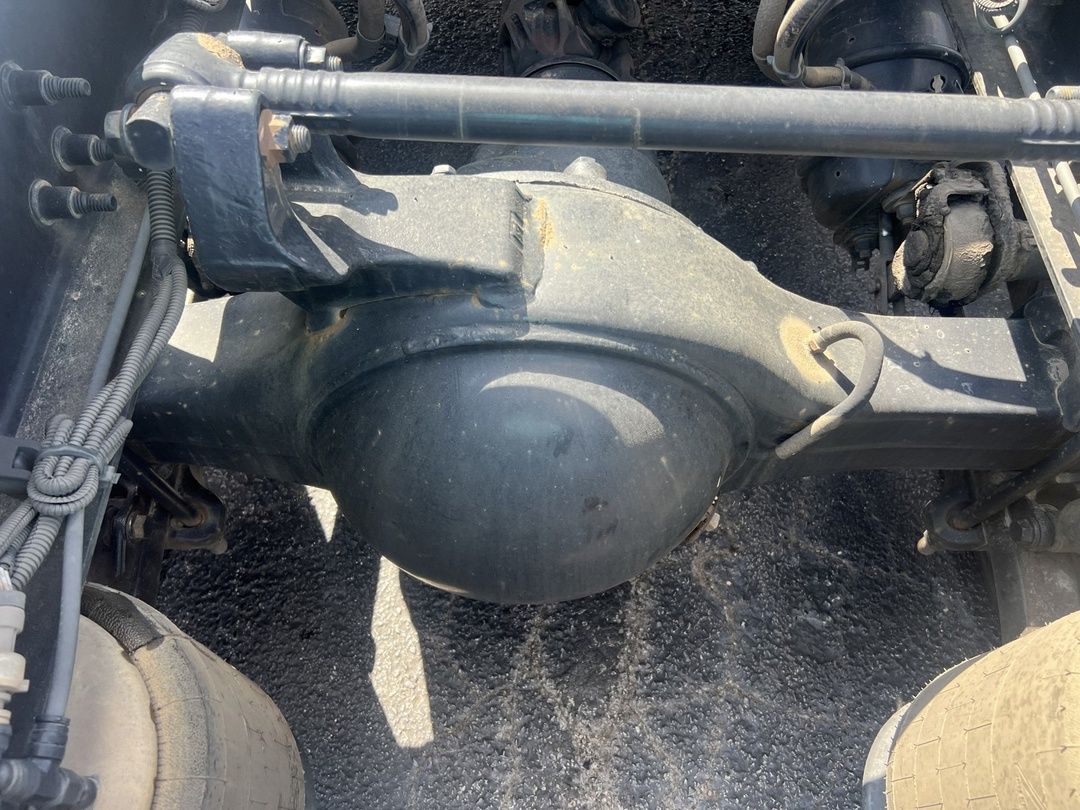 2020 International LT in Tyler, TX — photo 8