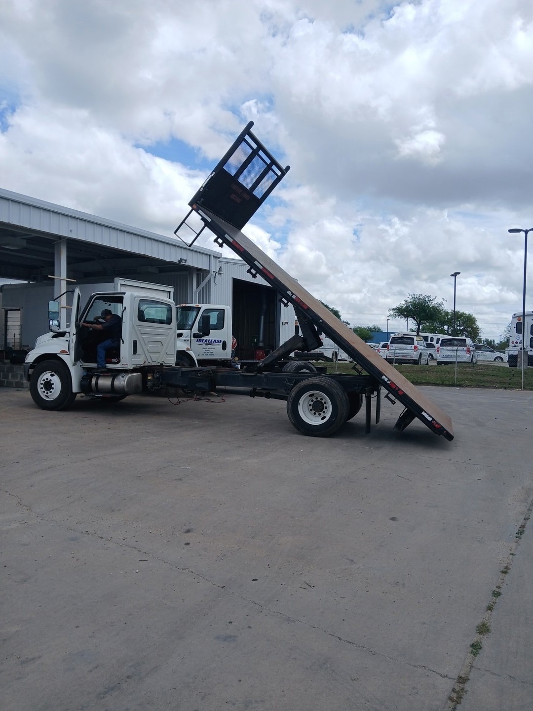 2021 International MV in Austin, TX — photo 2