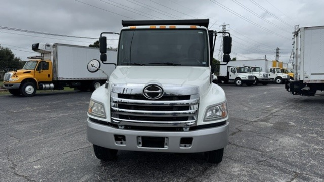 2014 Hino 338 in Houston, TX — photo 2