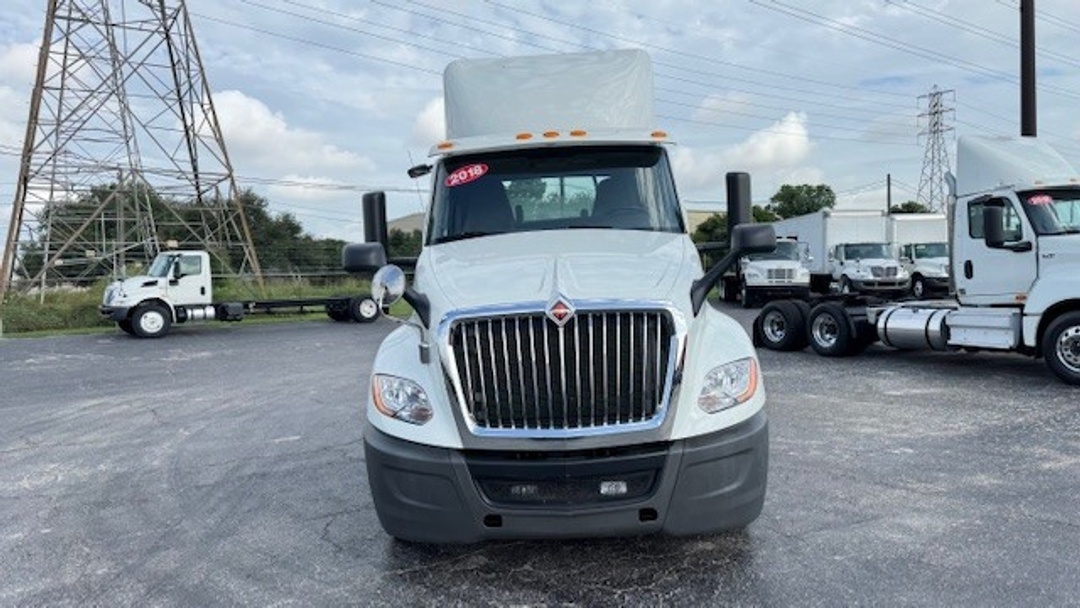 2018 International LT in Houston, TX — photo 8