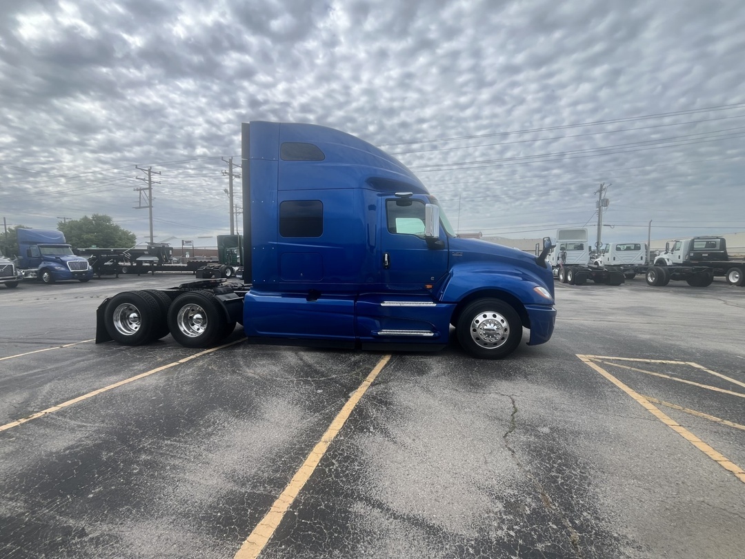 2020 International LT in Tulsa, OK — photo 3