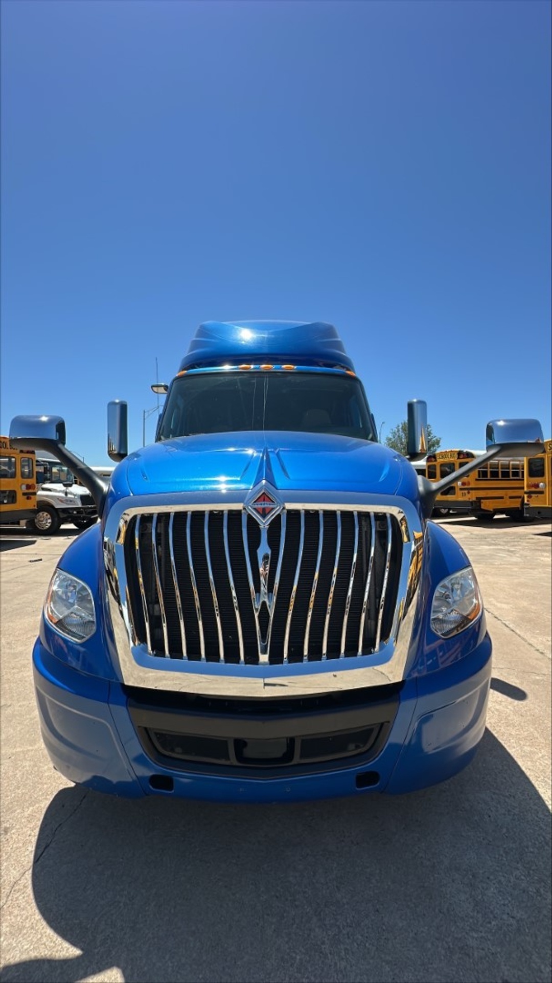 2020 International LT in Tulsa, OK — photo 2