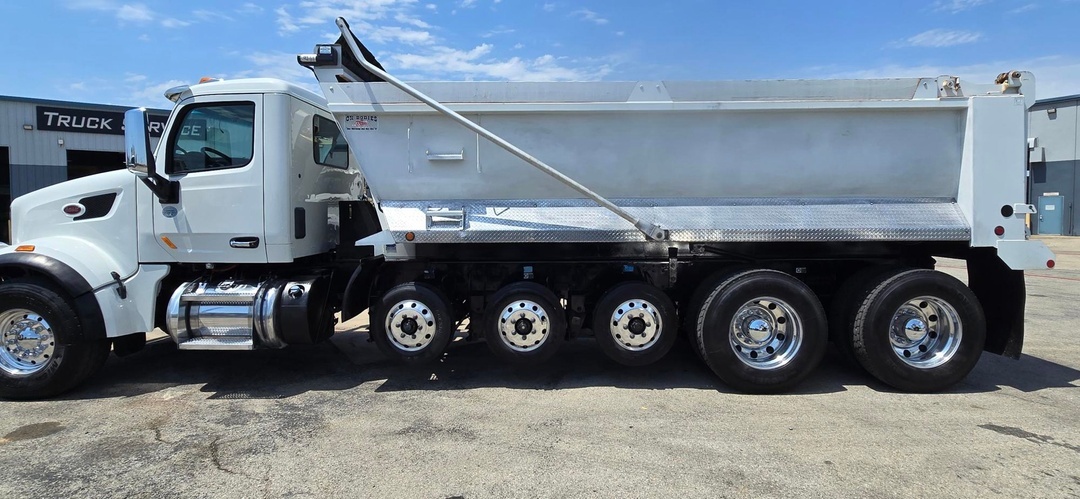 2022 Peterbilt 567 in Irving, TX — photo 8