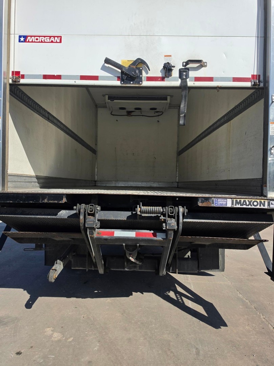 2019 Hino 195 in Austin, TX — photo 3