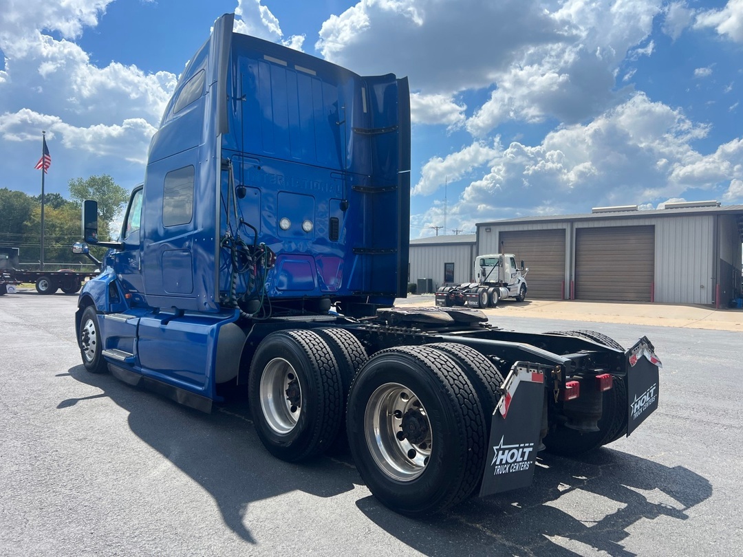 2021 International LT in Tyler, TX — photo 4