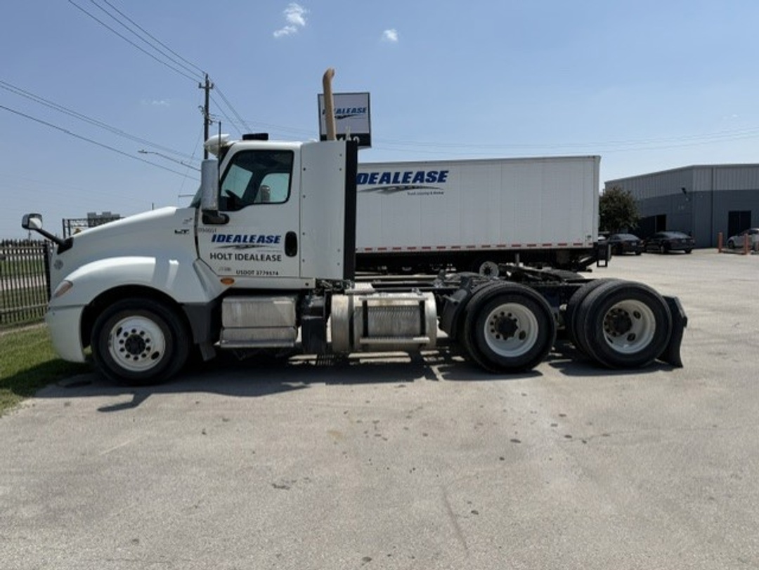 2019 International LT in Houston, TX — photo 4