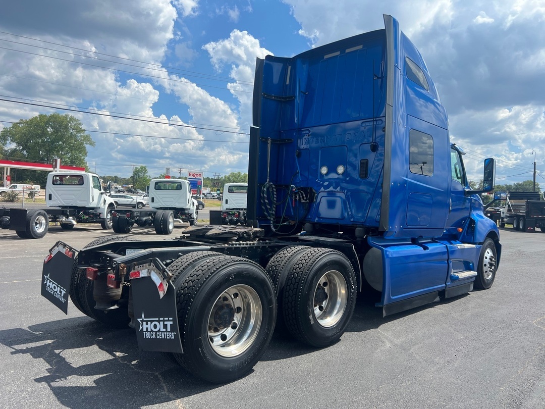2021 International LT in Tyler, TX — photo 3