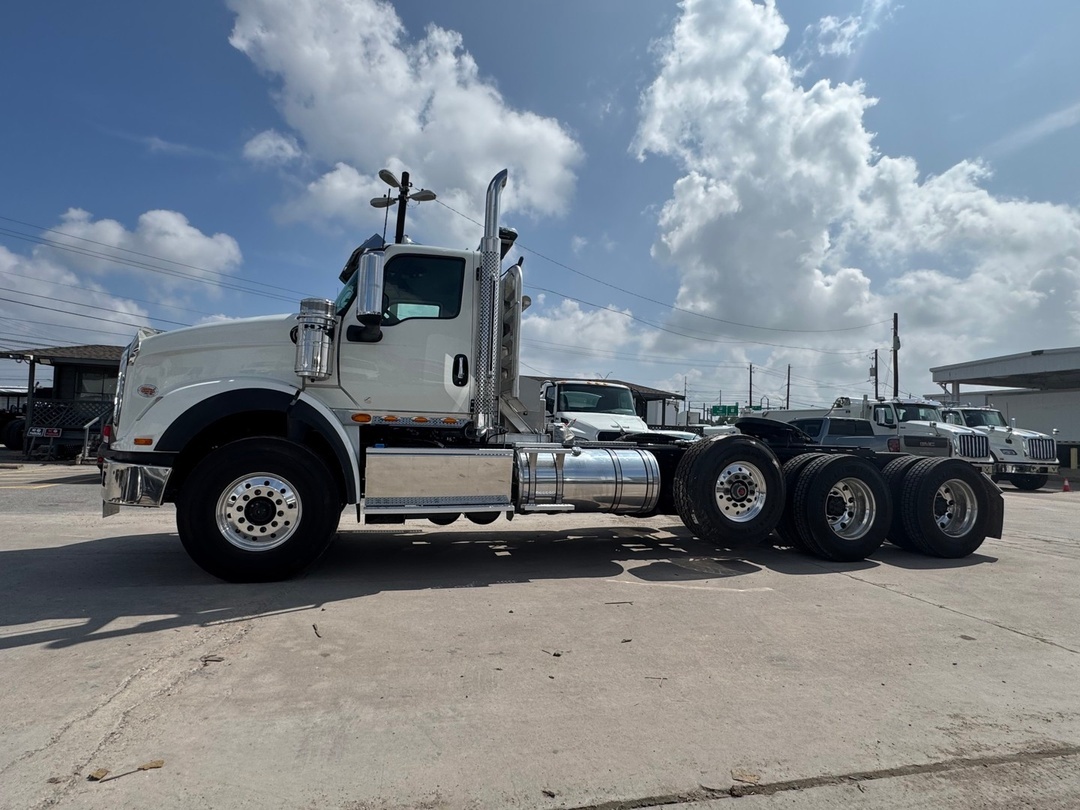 2027 International HX in Austin, TX — photo 8
