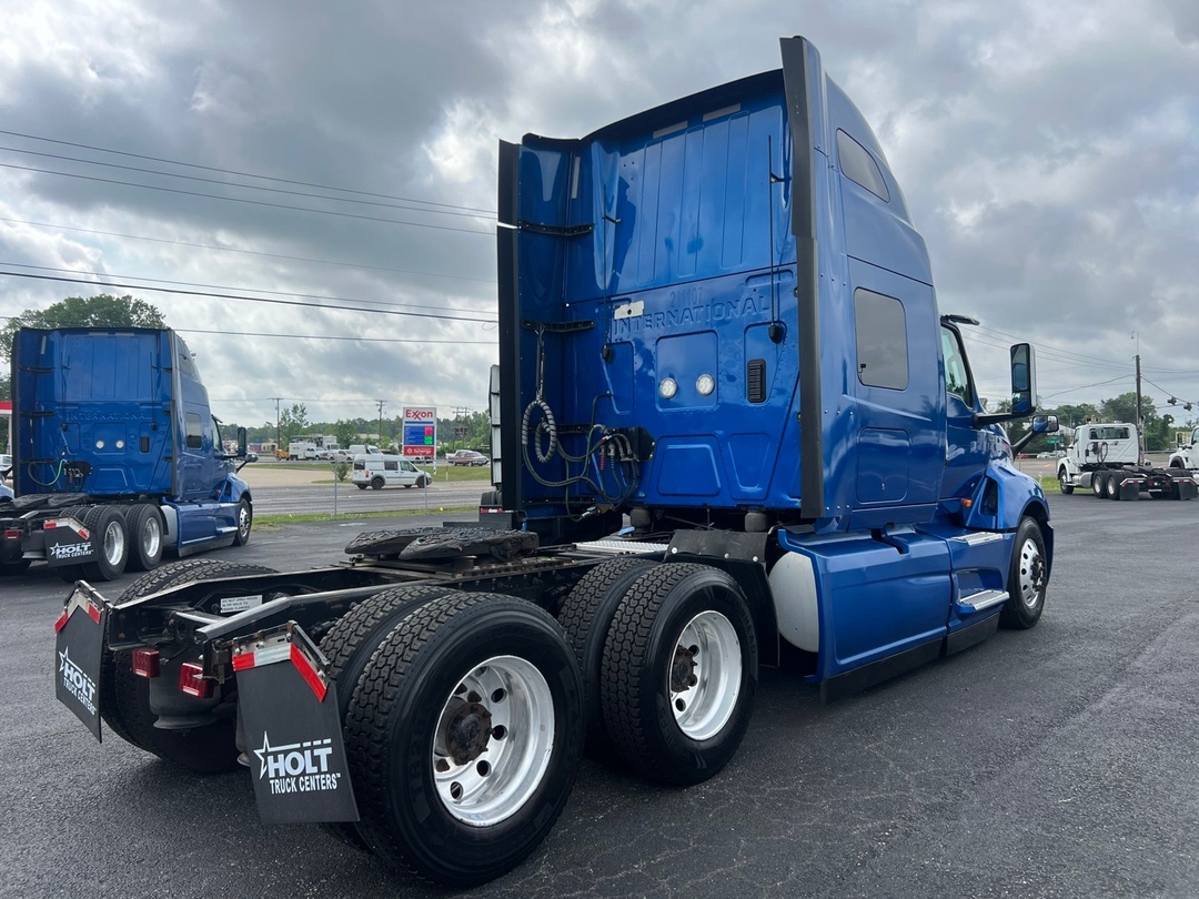 2021 International LT in Tyler, TX — photo 5