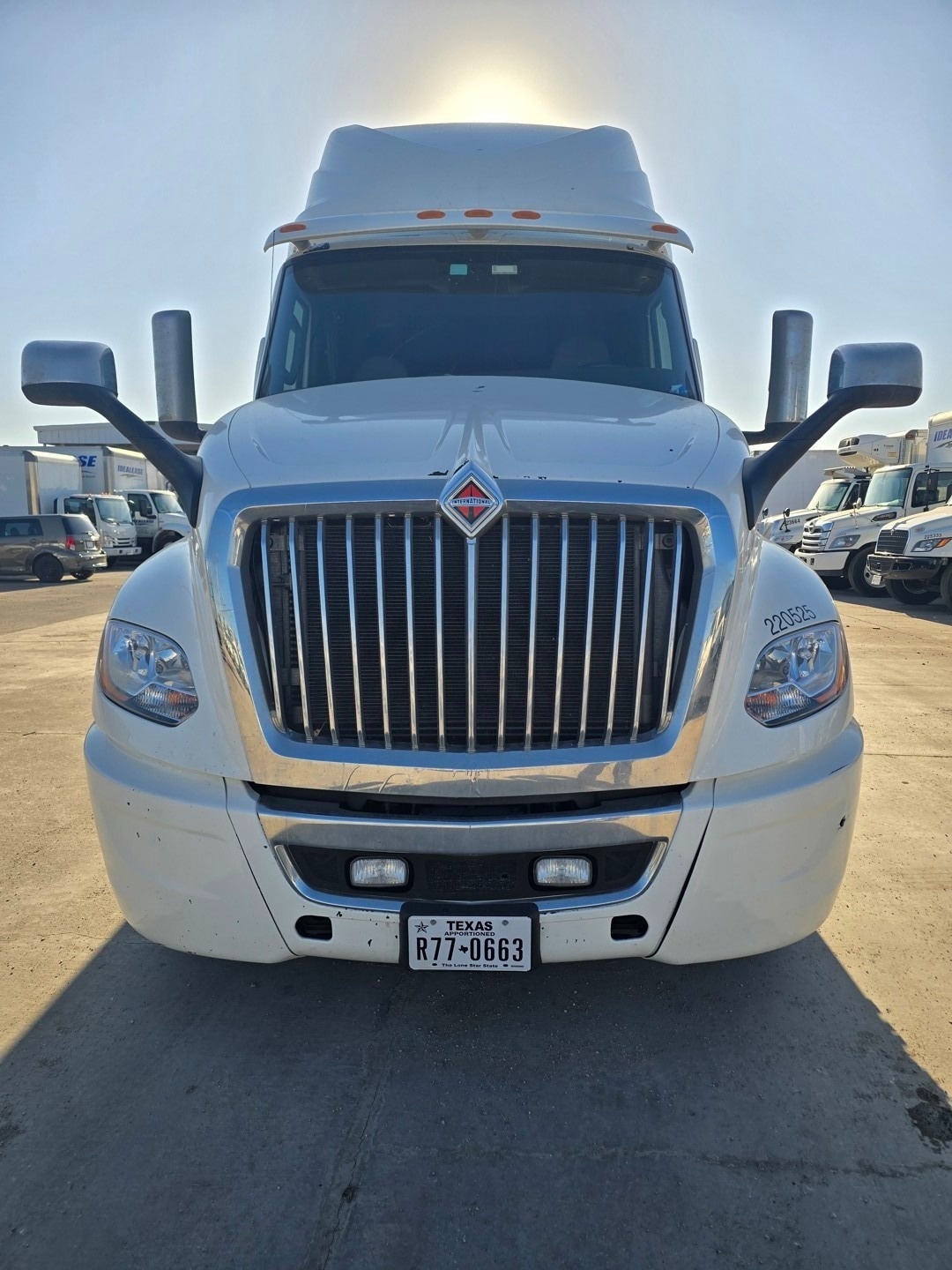 2020 International LT in AUSTIN, TX — photo 2