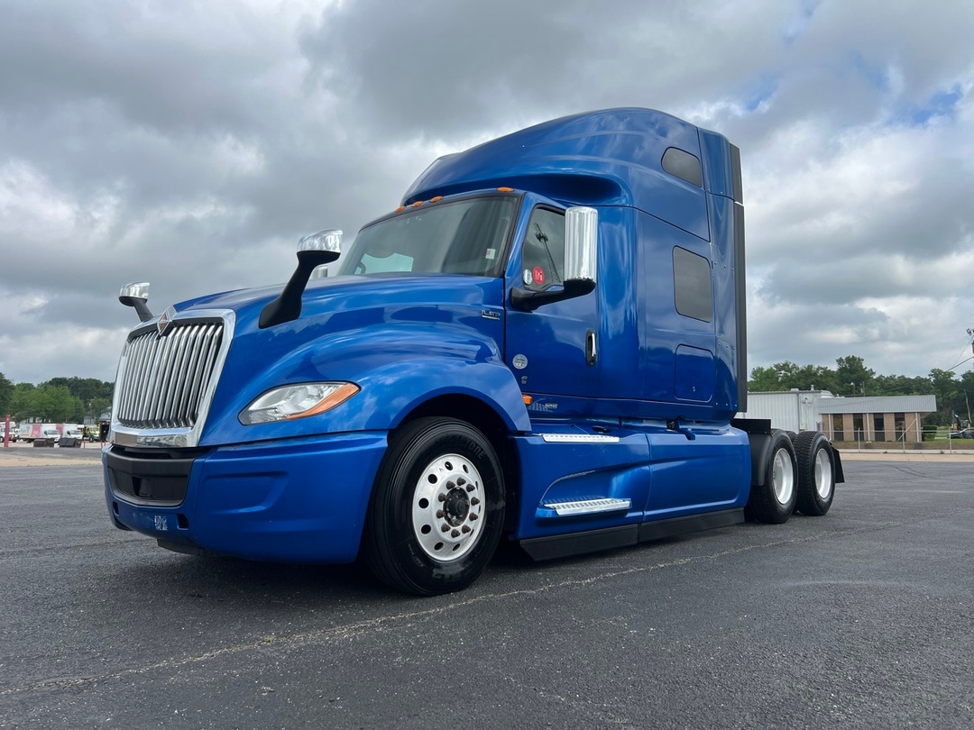 2021 International LT in Tyler, TX — photo 3