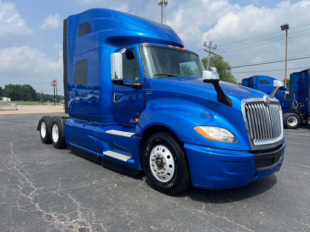 2021 International LT in Tyler, TX — photo 5