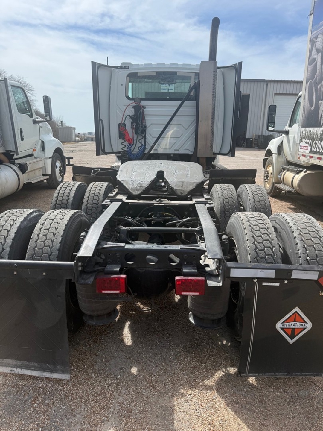 2021 International LT in Temple, TX — photo 4