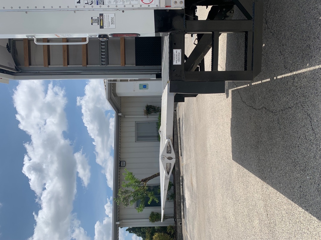 2024 Isuzu NPR in San Antonio, TX — photo 8