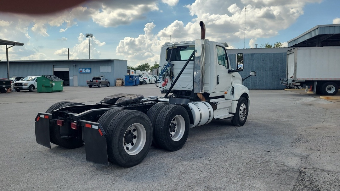 2018 International LT in Houston, TX — photo 3