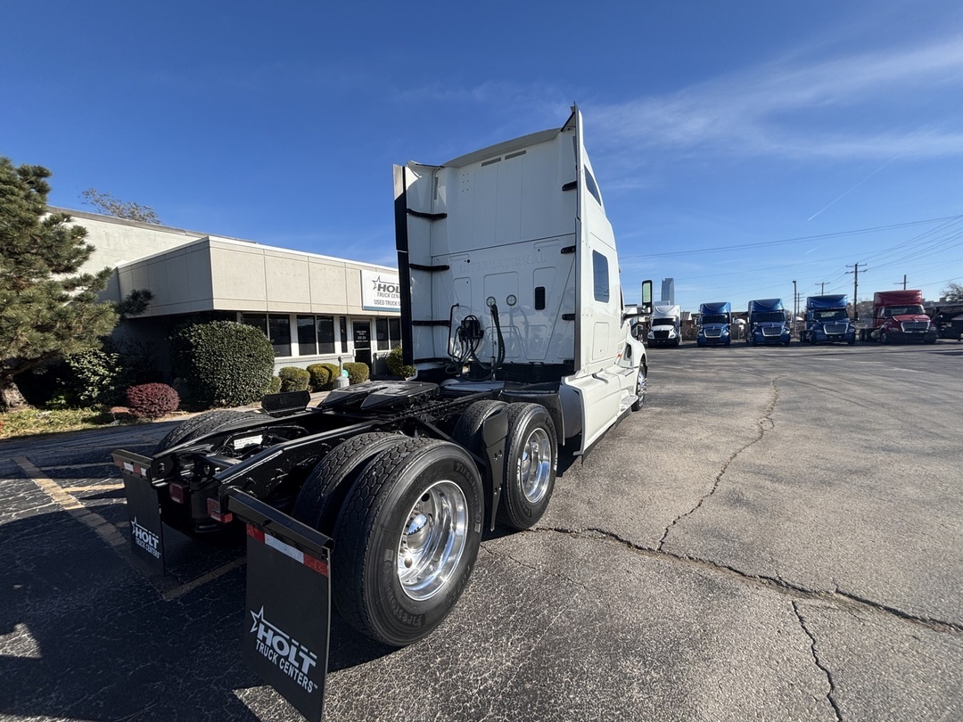 2022 International LT in Oklahoma City, OK — photo 4