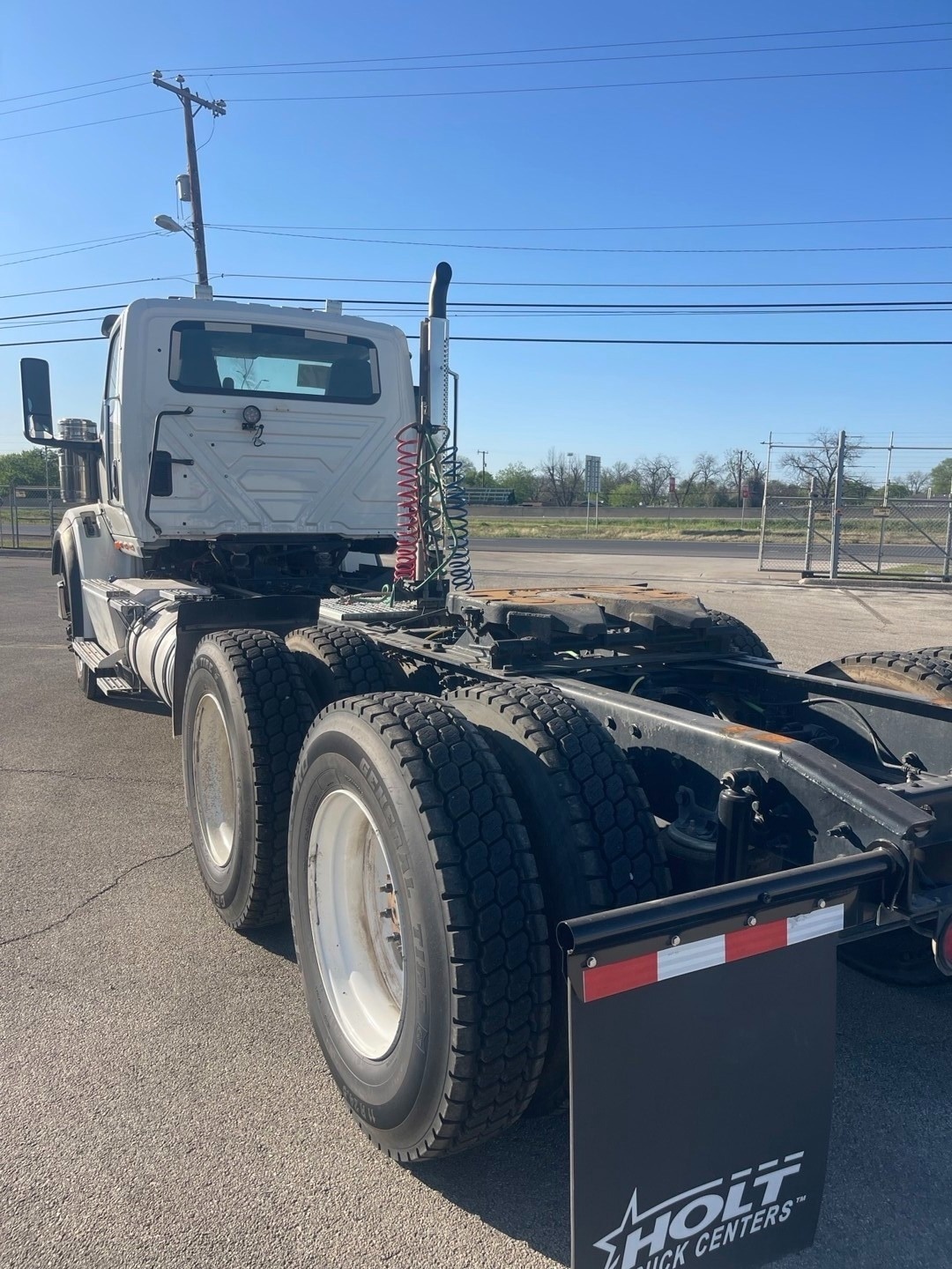 2023 International HX in Houston, TX — photo 4