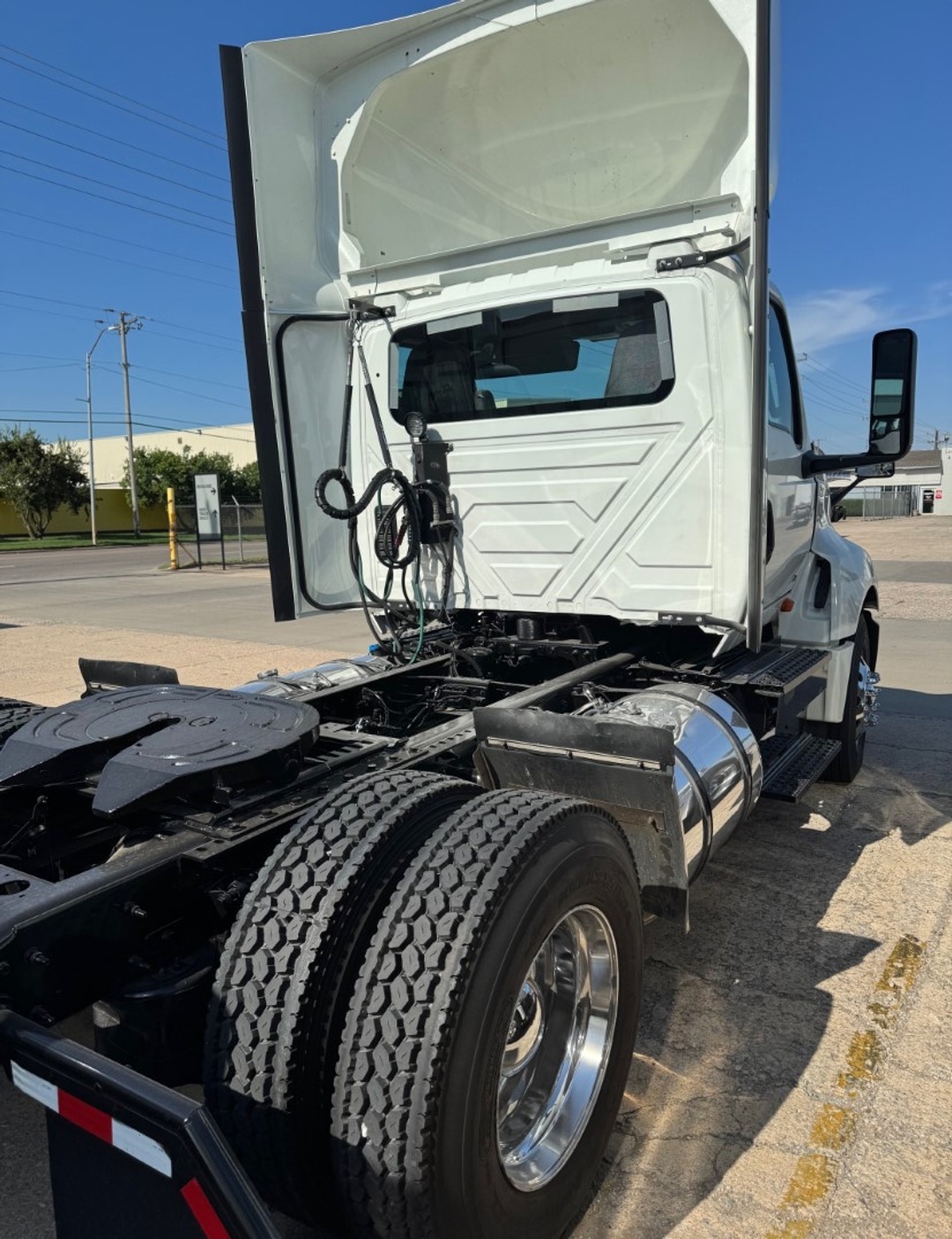2022 International LT in Oklahoma City, OK — photo 3