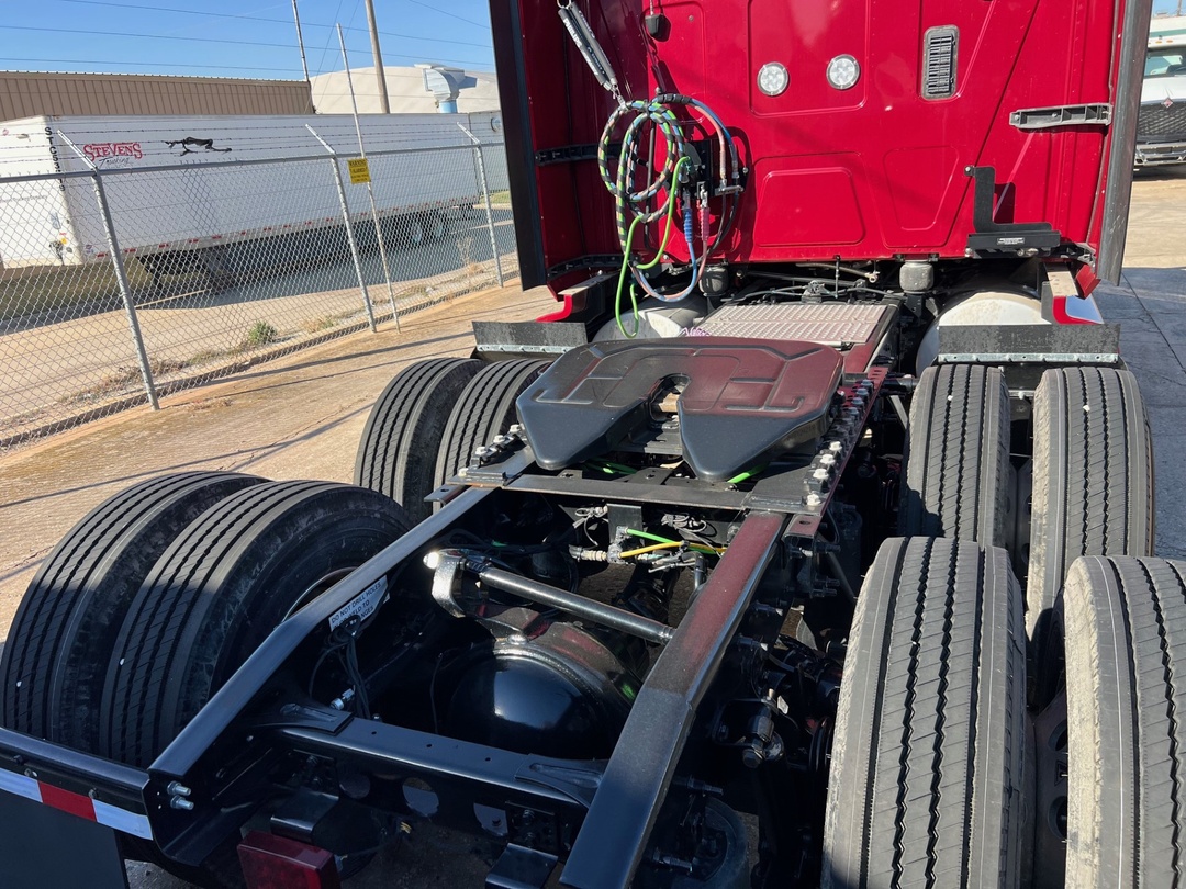 2025 International LT in Oklahoma City, OK — photo 4