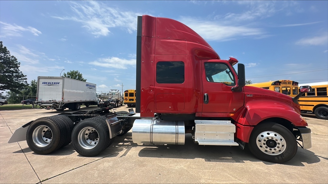 2021 International LT in Oklahoma City, OK — photo 5
