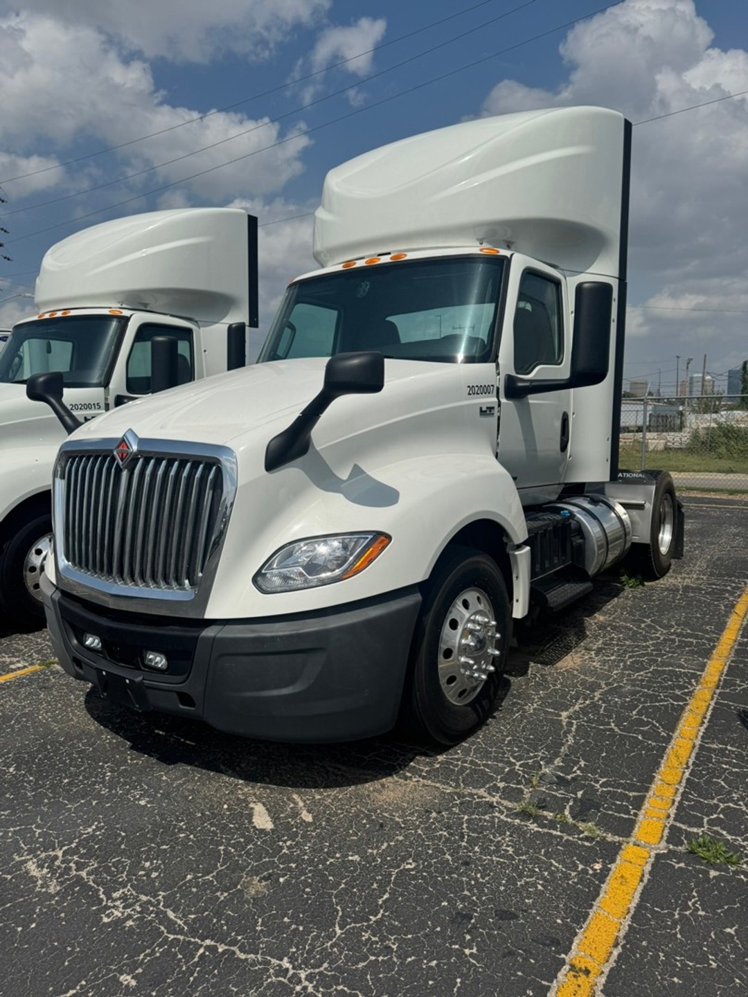 2022 International LT in Oklahoma City, OK — photo 2
