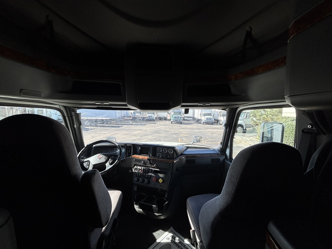 2022 International LT in Oklahoma City, OK — photo 6