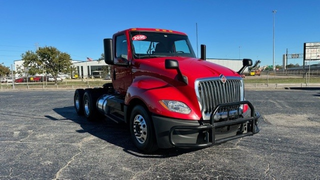 2020 International LT in Houston, TX — photo 4