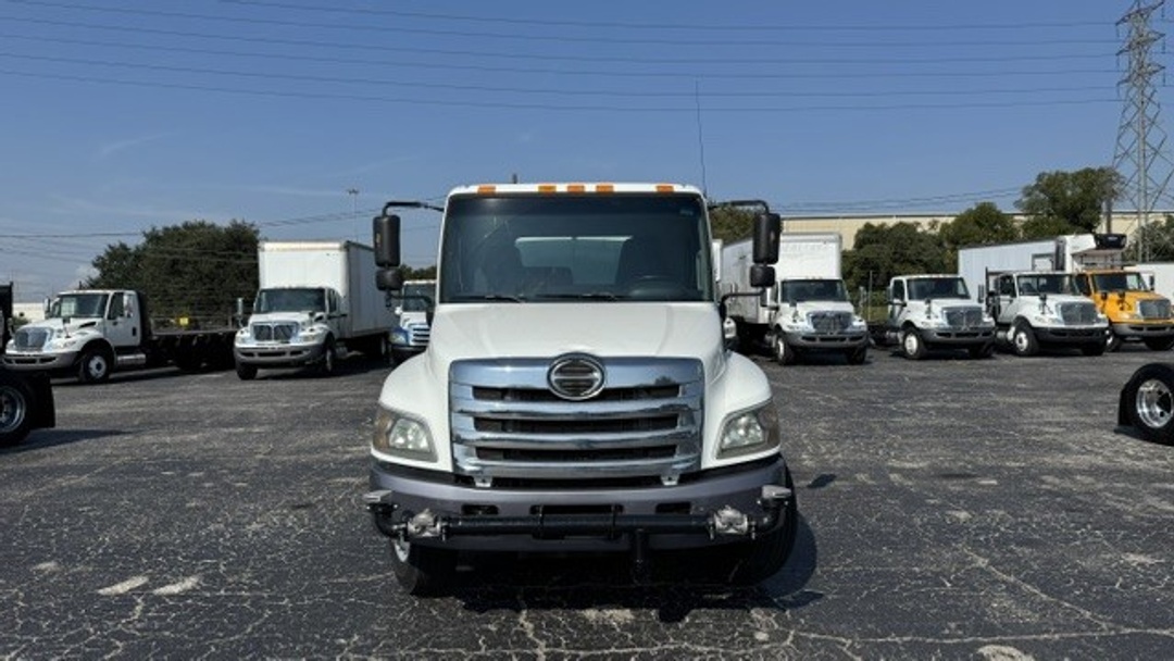 2017 Hino 338 in Houston, TX — photo 2