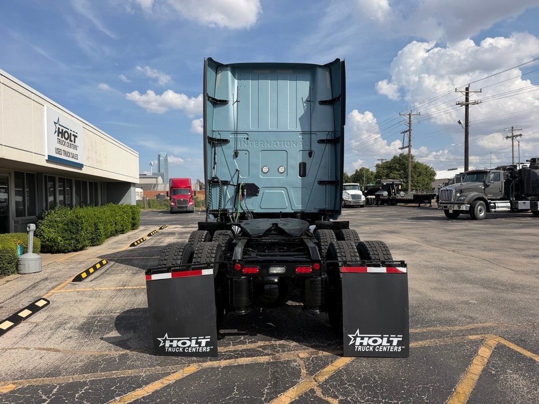Image 12