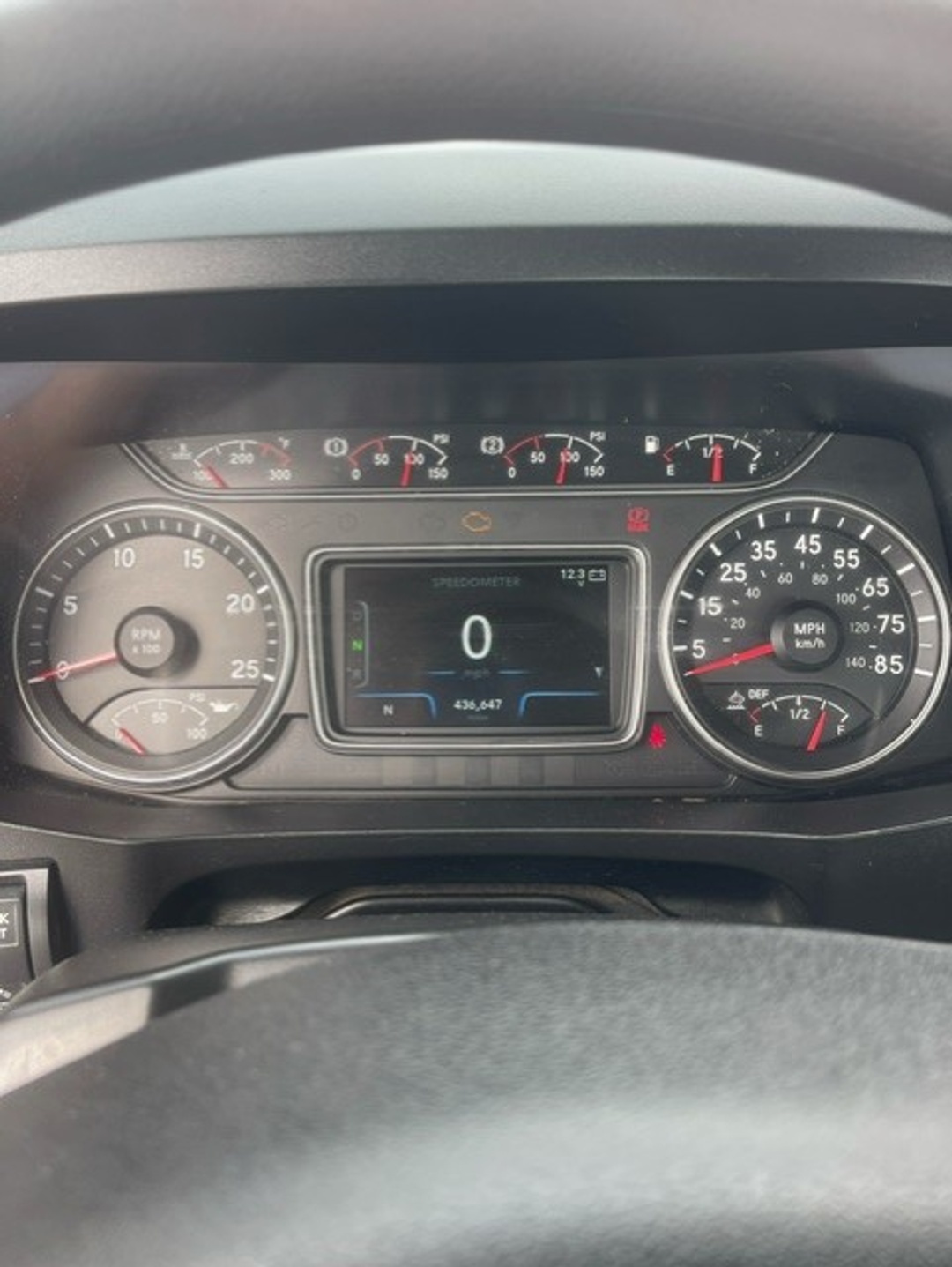 2020 International LT in San Antonio, TX — photo 2