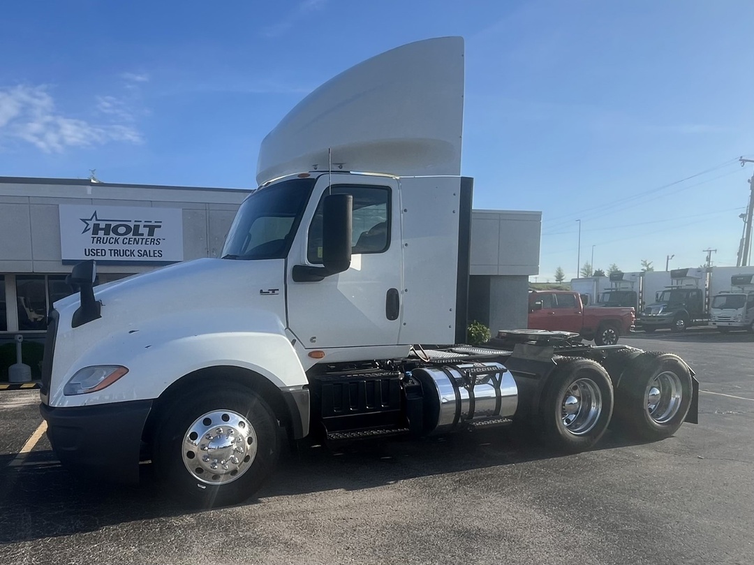 2019 International LT in Oklahoma City, OK — photo 4