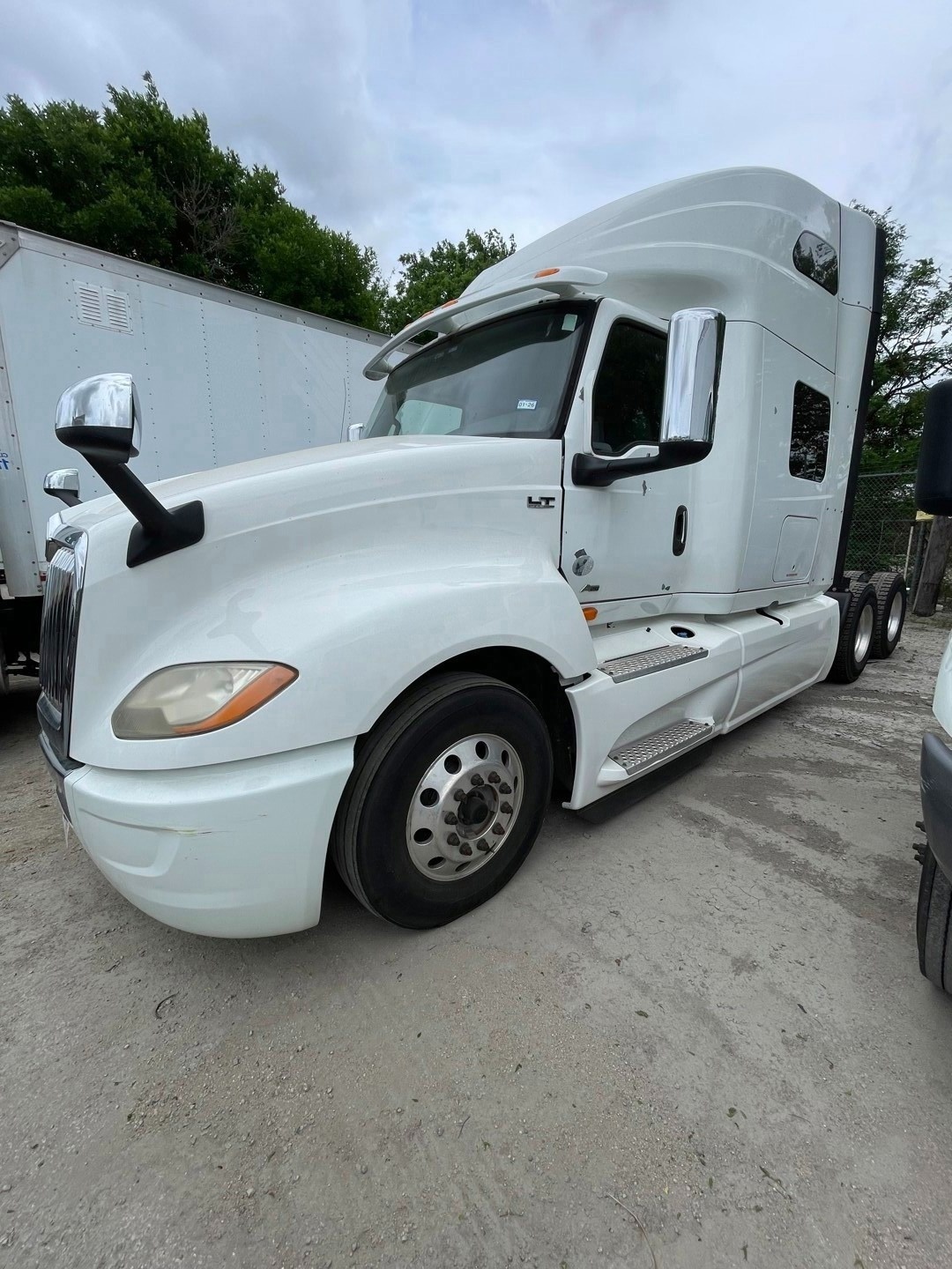 2018 International LT625